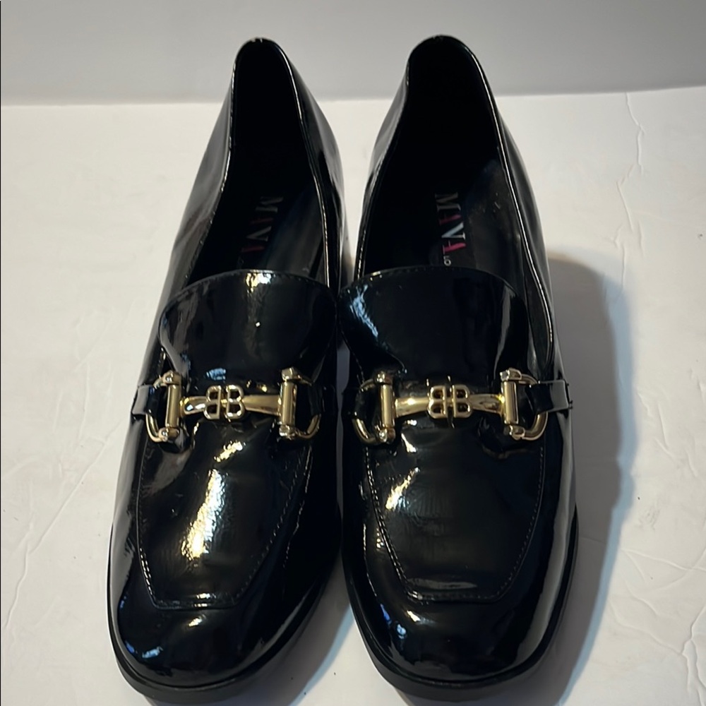 Stylish Black Patent Loafers with Gold Buckle - Picture 8 of 8